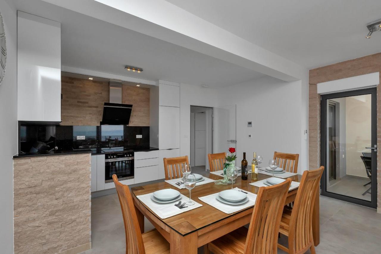 Luxury Apartment Macola Free Beach Parking Макарська Екстер'єр фото