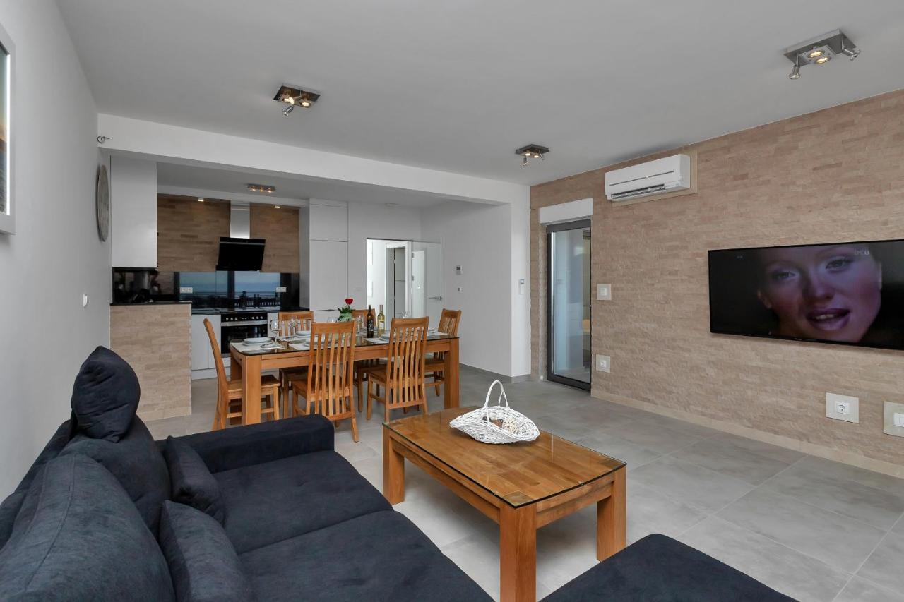 Luxury Apartment Macola Free Beach Parking Макарська Екстер'єр фото