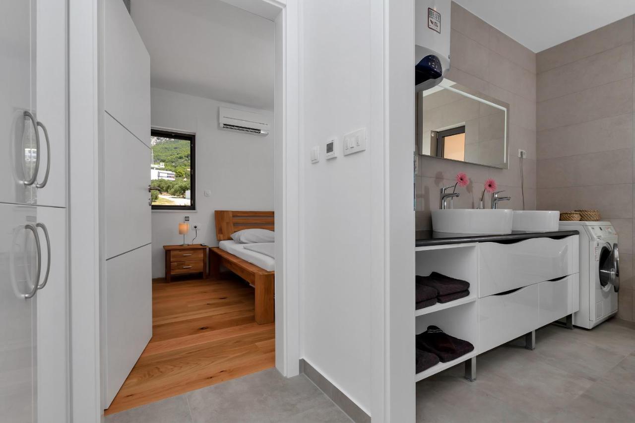 Luxury Apartment Macola Free Beach Parking Макарська Екстер'єр фото